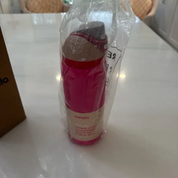 Owala “can you see me” 32 oz - Picture 2 of 3